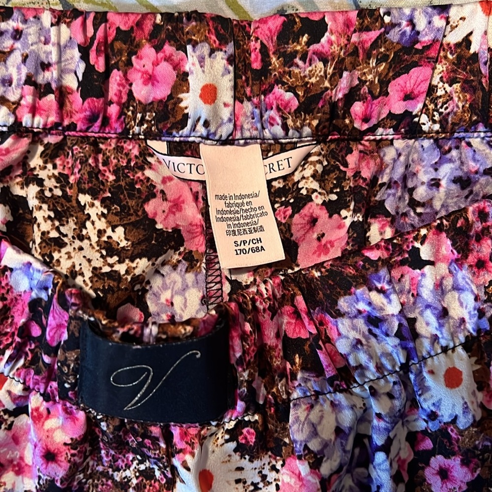 Vitoria secret pajamas - Picture 7 of 7